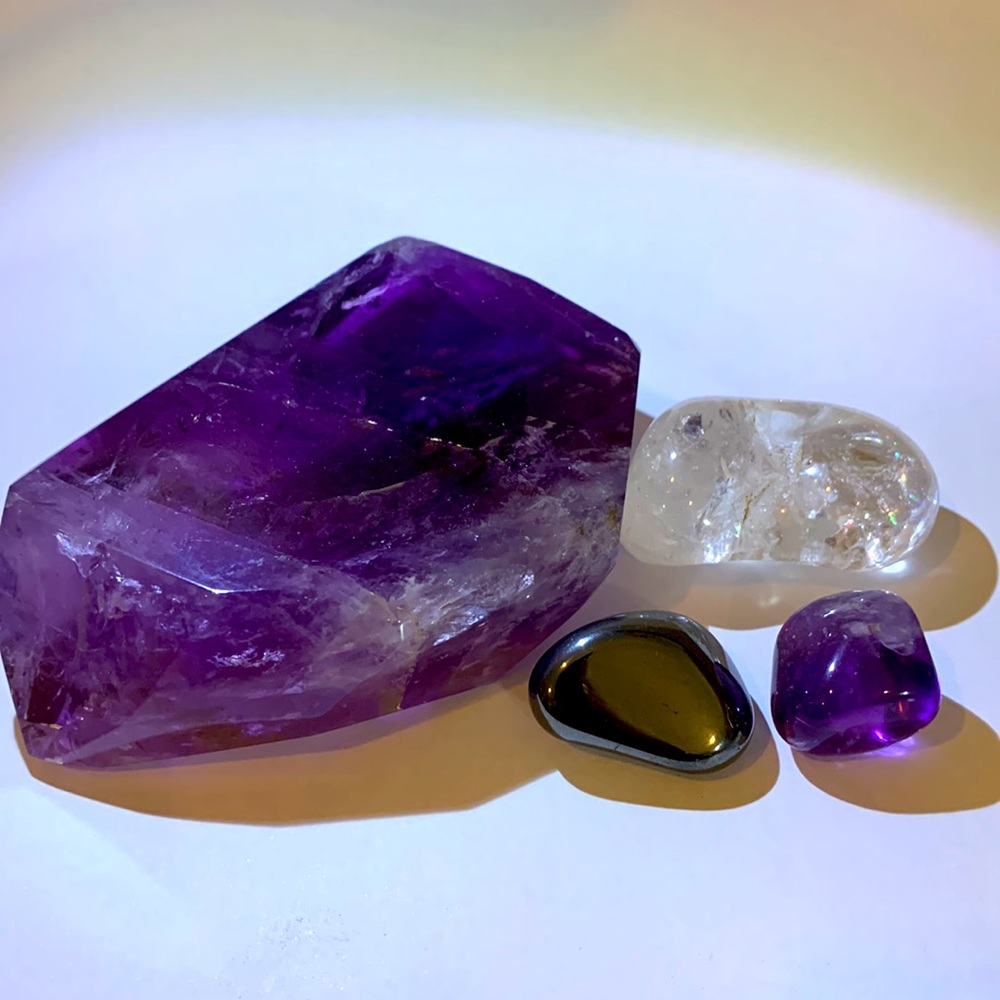Quartz and Hematite Stones